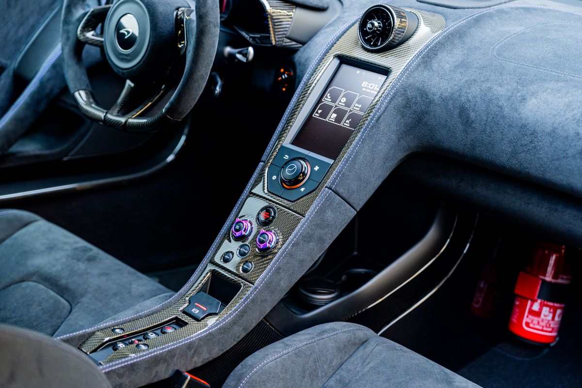 2016 McLaren 688 MSO HS