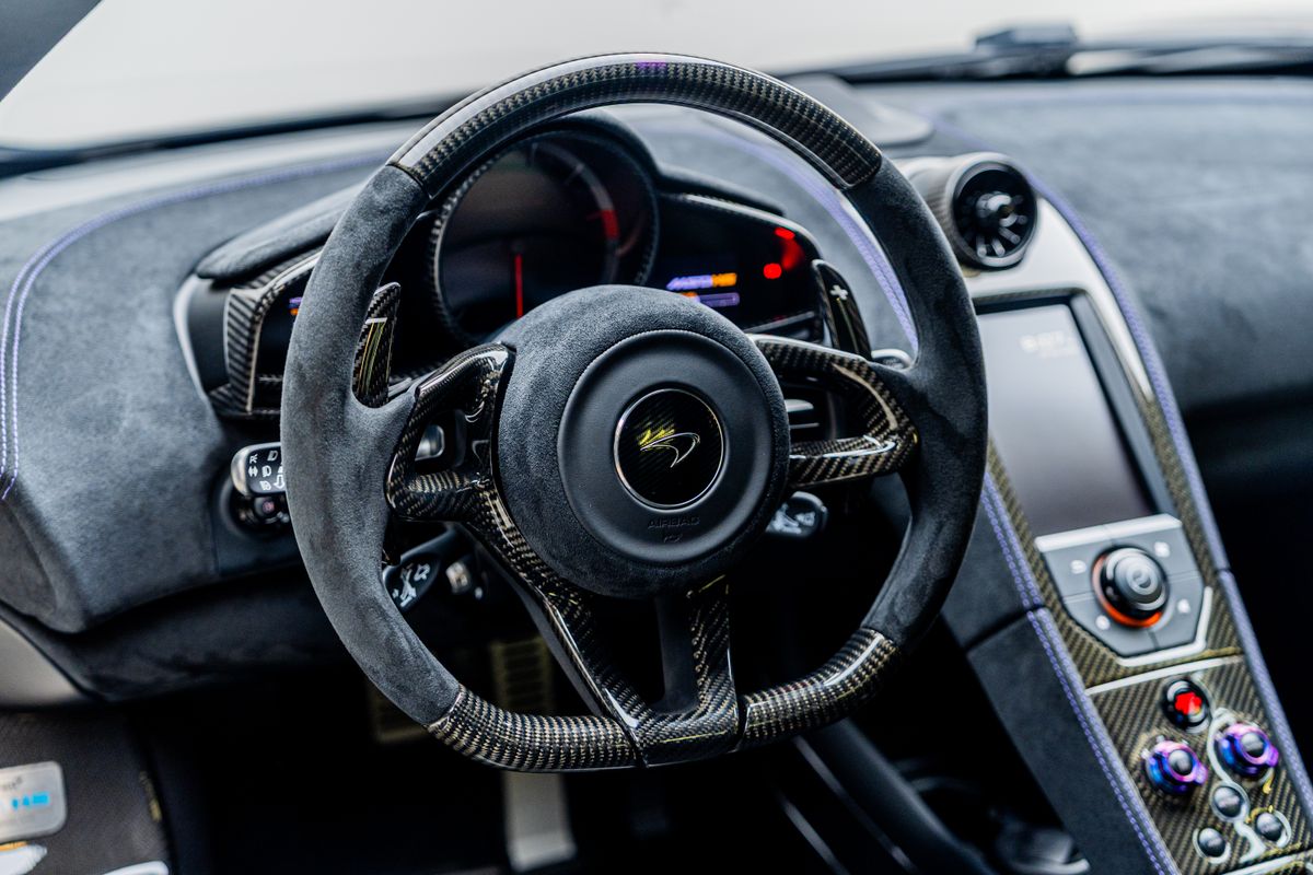 2016 McLaren 688 MSO HS